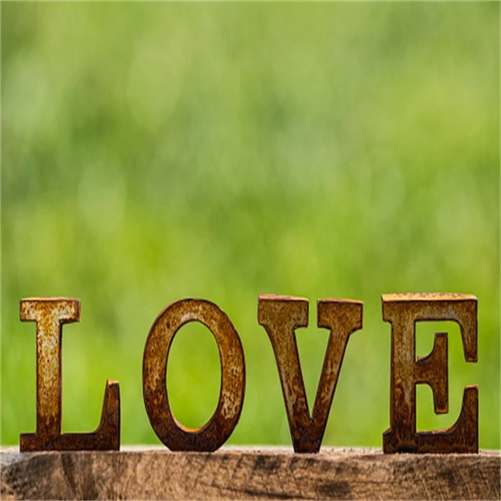 love sculpture