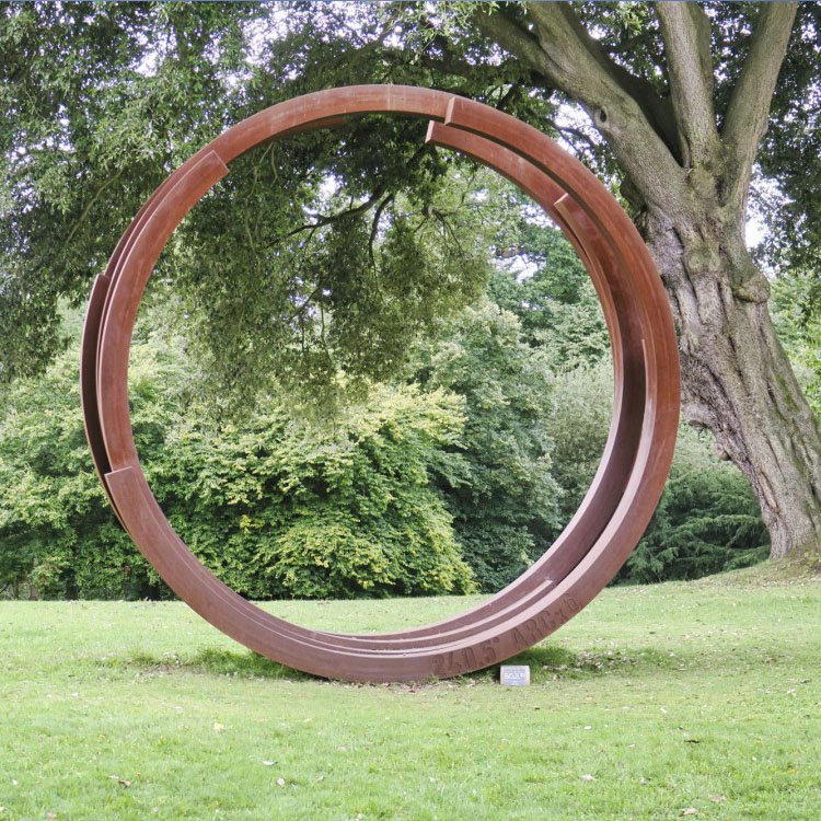 Sculture da giardino all'aperto