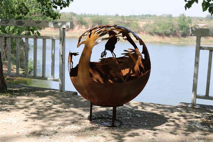 Outdoor Rusty Steel Fire Ball Metal Sculpture